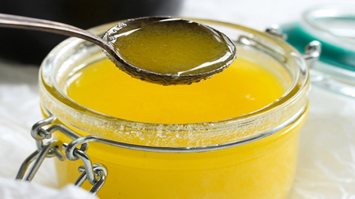 How to Use Ghee For Silky And Shiny Hair मुलायम और घने बालों के लिए
