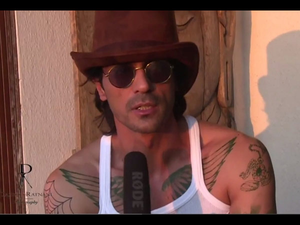 अर्जुन रामपाल, काऊ ब्‍वाय हैट में