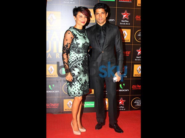 फरहान और उनकी वाइफ