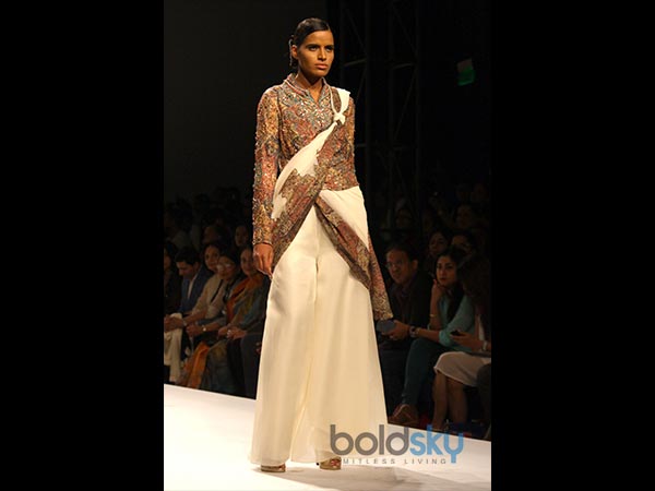 ब्रोकेड ब्‍लाउज