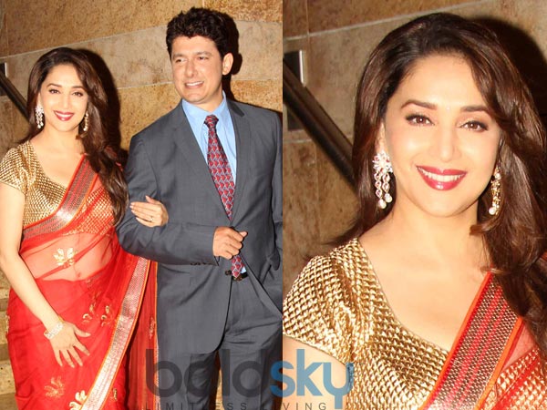 कानों में हीरे का झुमका