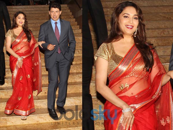 किताब की लॉंच में पहुंची माधुरी