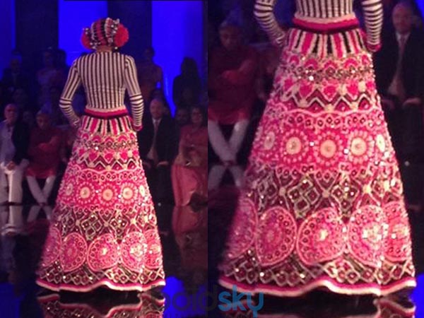 फ्लोरल स्‍कर्ट