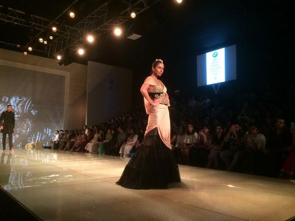 ब्‍लैग एंड गोल्‍ड