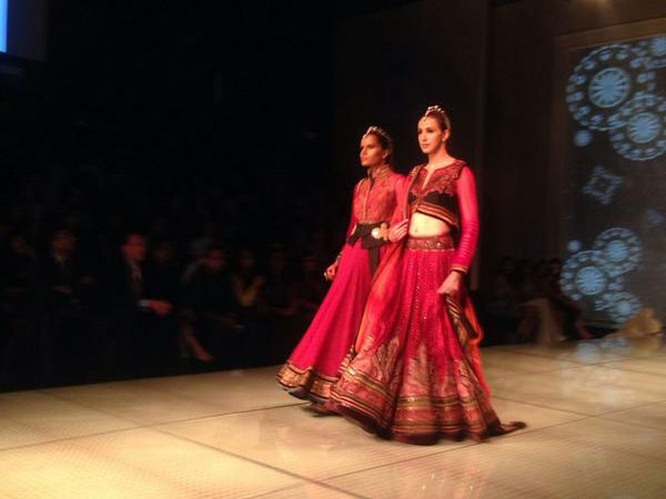 रेड एंड ब्‍लैक