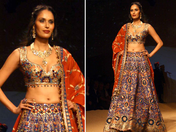 पद्मालक्ष्‍मी बनीं शो स्‍टॉपर