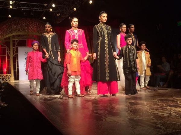 छोटे बच्‍चों ने भी की रैंप वॉक