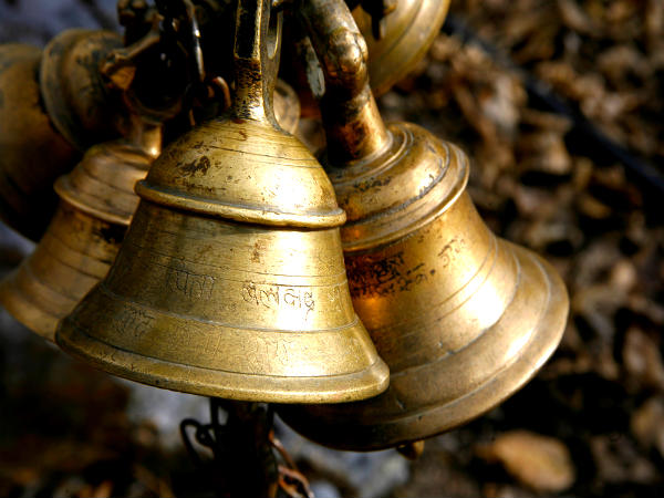 5 मंदिर में घंटी क्यों होती है 5 मंदिर में घंटी क्यों होती है