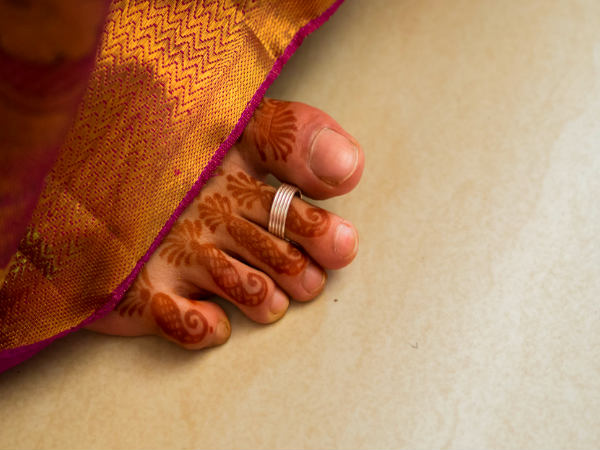 3. बिछिया पहनना 3. बिछिया पहनना