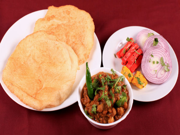 छोले भठूरे