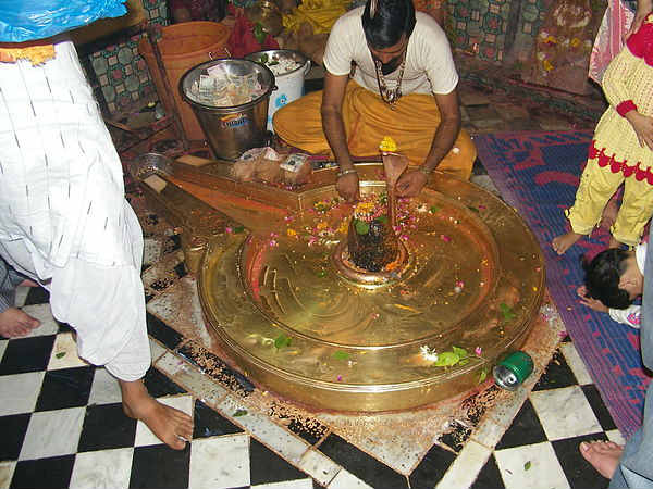 सदा रहता है जलमग्न सदा रहता है जलमग्न