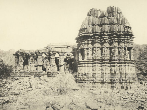 सब बन गए पत्थर के