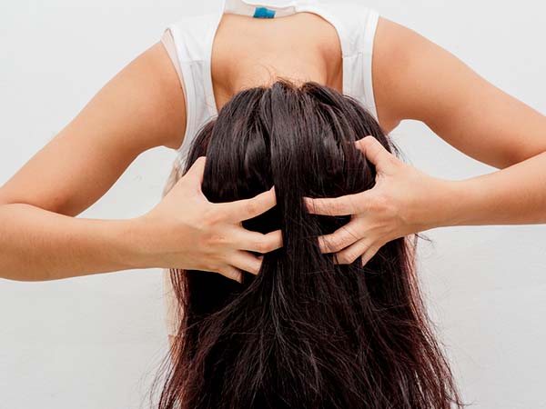स्कैल्प एक्सफोलिएटर