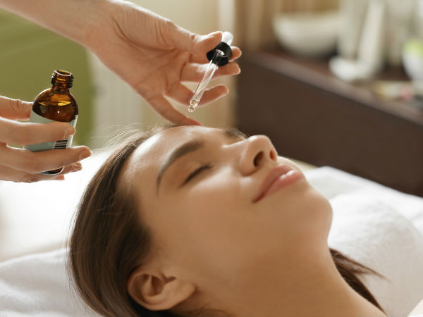 जानिए 6 कारण विटामिन सी सीरम आपकी त्वचा के लिए कितना अच्छा हो सकता है