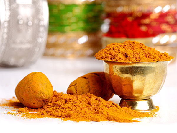 6. हल्दी एसीई एंजाइम को रोकती है :