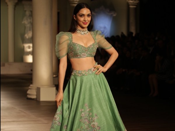 india-couture-week-2018-kiara-advani-s-lehenga-is-perfect-for-monsoon-weddings