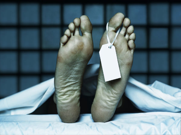 आधी रात को होता है अंतिम संस्कार