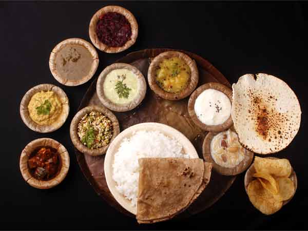 पितृरों की पसंद का भोजन कराएं