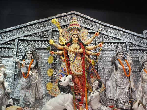 क्यों होती है तीसरे दिन माँ चंद्रघंटा की पूजा?