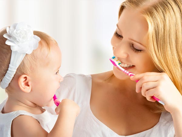 3. बच्चों के लिए आकर्षक होना चाहिए टूथपेस्ट