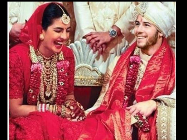 हैंडमेड वर्क से तैयार हुआ था लहंगा