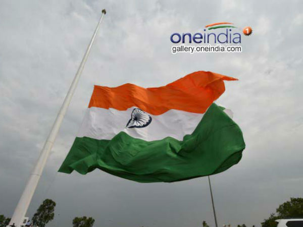 देश के शहीदों के लिए सम्मान देश के शहीदों के लिए सम्मान