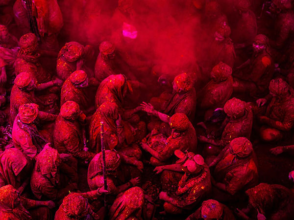 कहां-कहां खेली जाती है लट्ठमार होली