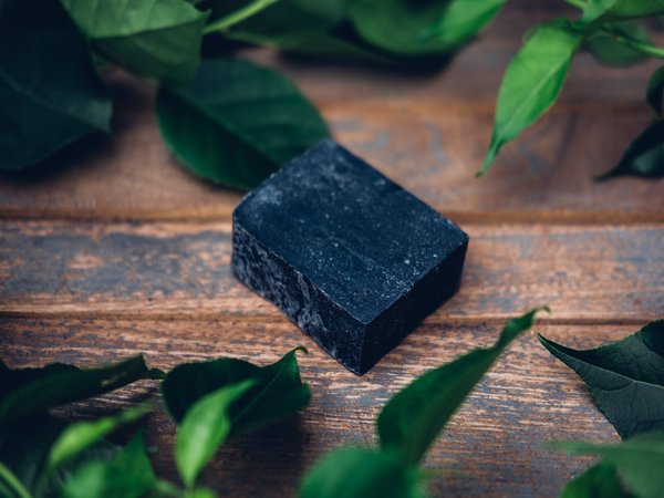 कैसे तैयार होता है एक्टिवेटेड चारकोल