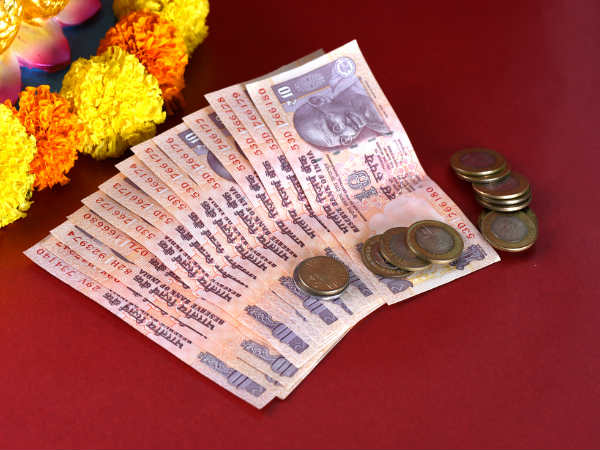 इस उपाय से आर्थिक स्थिति होगी मजबूत