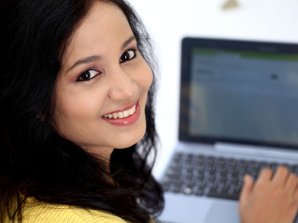 अपने खर्चों का खुद रखती है ख्याल