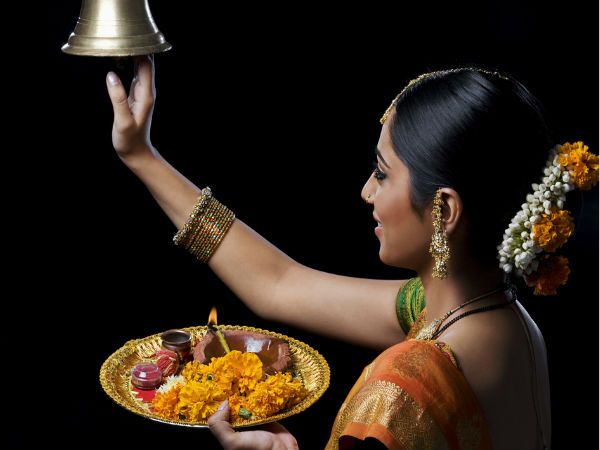 विवाहित महिलाएं इस विधि से करें मंगला गौरी व्रत