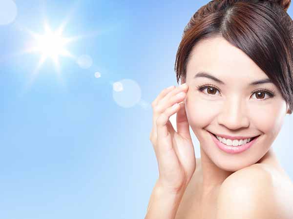 ओरल या फिजीकल सनस्‍क्रीन – क्‍या है बेहतर? | Oral Or Physical Sunscreen:  What's The Difference? - Hindi Boldsky