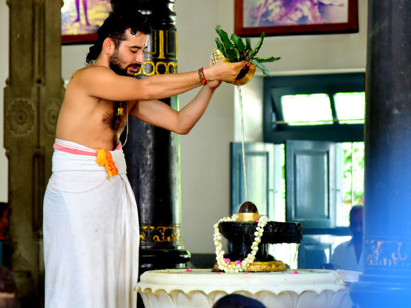 पार्थिव शिवलिंग की पूजा क्यों की जाती है