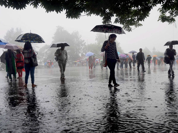 मानसून में ईएनटी समस्याओं से कैसे बचें