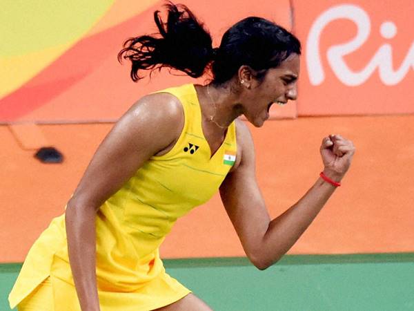 7 से 12 बजे तक करती है एक्सरसाइज