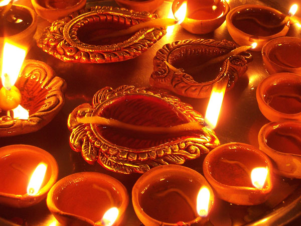 दीप जलाएं