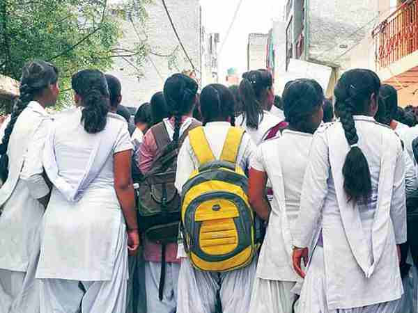 माध्यमिक शिक्षा के लिए लड़कियों को प्रोत्साहन की राष्ट्रीय योजना
