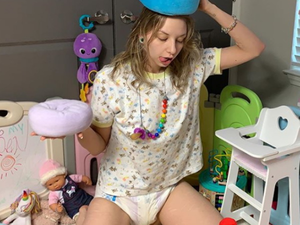 क्या ABDL कम्युनिटी के लोग आम लोगों से अलग हैं ? क्या ABDL कम्युनिटी के लोग आम लोगों से अलग हैं ?