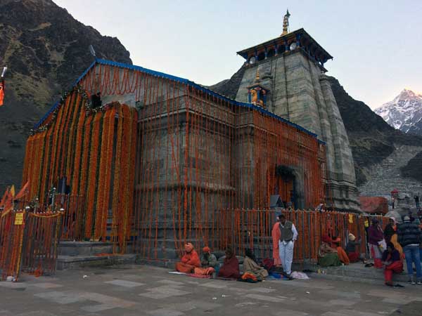 क्वारेंटाइन में रहे रावल