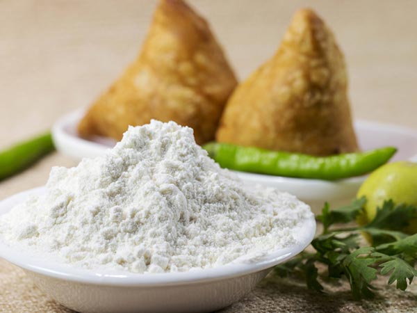पेट में चिपक सकता है