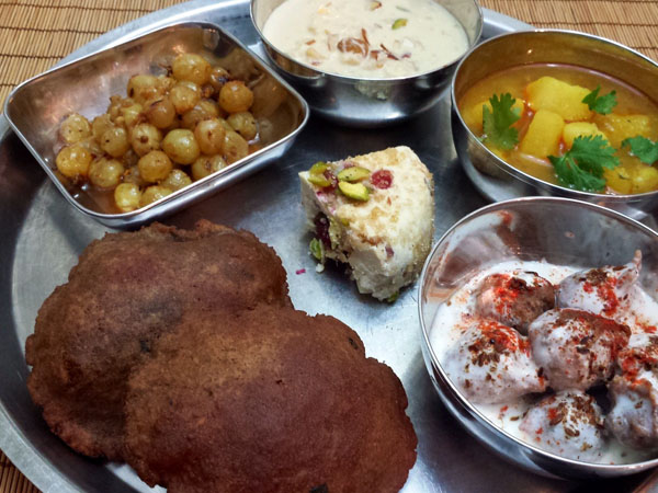 ज्यादा घी और तला भोजन का यूज ना करें ज्यादा घी और तला भोजन का यूज ना करें