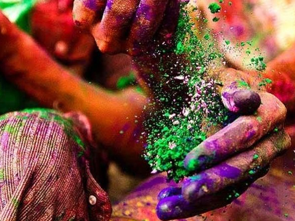 होली पर करें नाखूनों की देख- रेख होली पर करें नाखूनों की देख- रेख