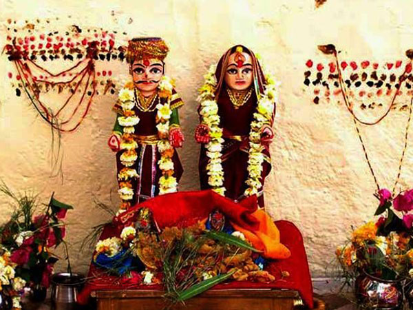 पति से छिपाकर रखा जाता है व्रत पति से छिपाकर रखा जाता है व्रत