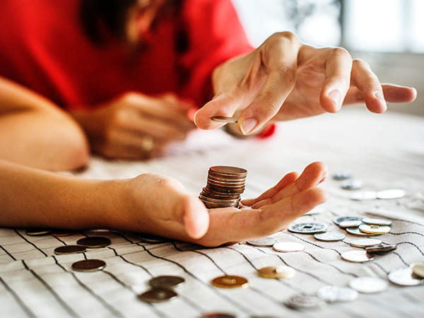 आपके पैसों के बारे में घंटों बातें करना आपके पैसों के बारे में घंटों बातें करना