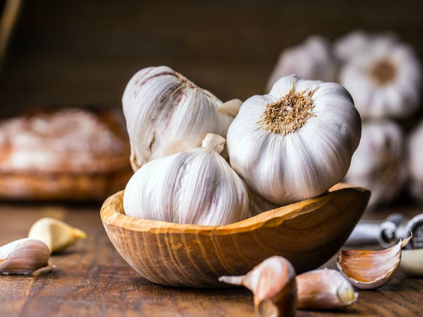 स्प्राउटेड लहसुन न खरीदें स्प्राउटेड लहसुन न खरीदें
