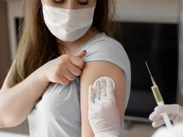 वैक्सीन लेने के बाद पीरियड पर असर वैक्सीन लेने के बाद पीरियड पर असर