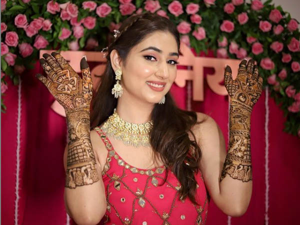 दिशा मेहंदी लुक दिशा मेहंदी लुक