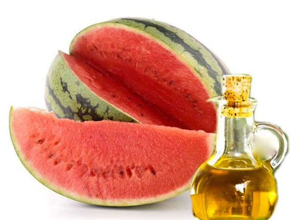 ऑयली स्किन के लिए तरबूज का तेल ऑयली स्किन के लिए तरबूज का तेल