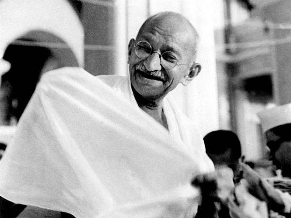 पूरे विश्व में मनाई जाती है गांधी जयंती पूरे विश्व में मनाई जाती है गांधी जयंती