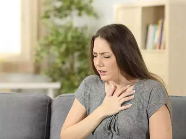 सांस लेने में दिक्कत सांस लेने में दिक्कत